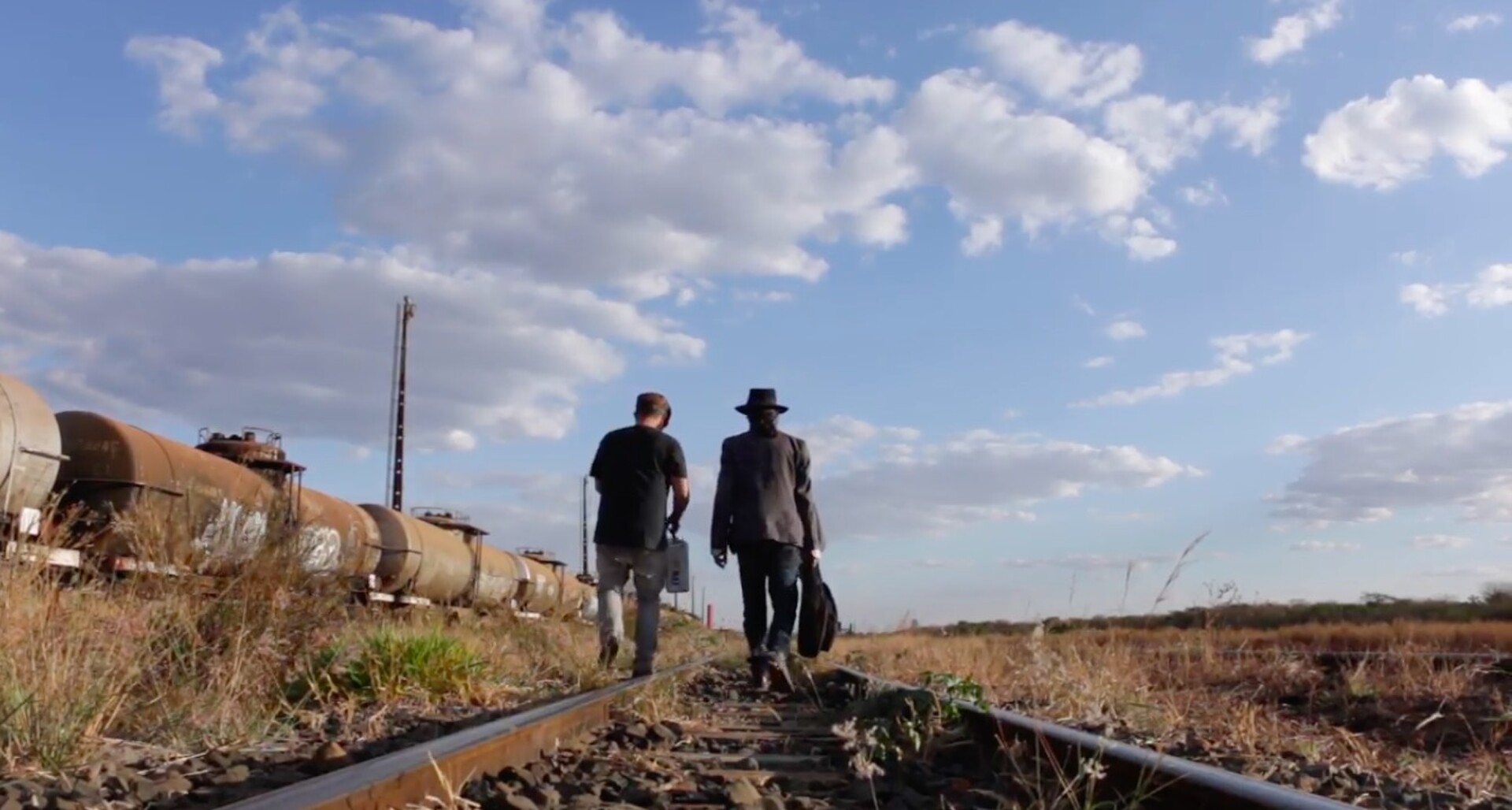 רקע הסרט צלילי ברזיליה — בלוז